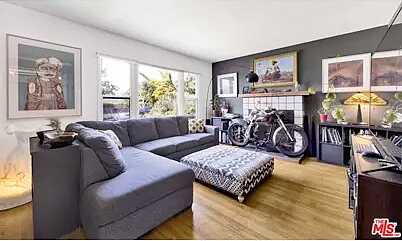 Street &Amp; Hoover Stree, Los Angeles, CA 90066