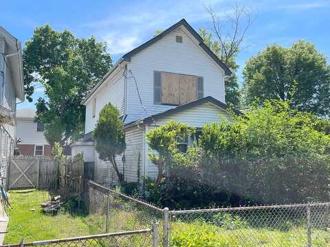 Crown, ELMONT, NY 11003