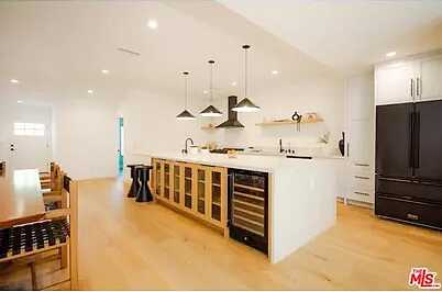 Ardmore &Amp; Kingsle, Los Angeles, CA 90068