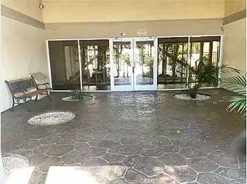 Avalon, 89T, Los Angeles, CA 90035