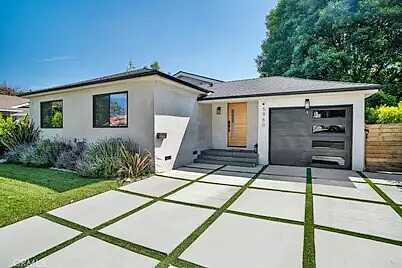 Calabash S, Los Angeles, CA 90004