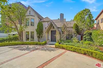 Charnoc, Los Angeles, CA 90005