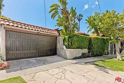 Charnoc, Los Angeles, CA 90035