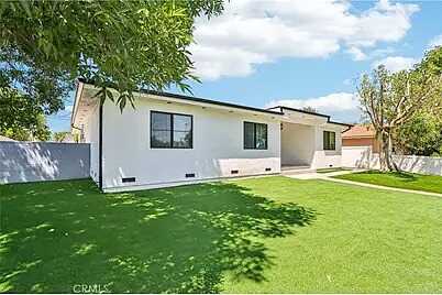 Dobinson S, Los Angeles, CA 90035
