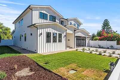 Dobinson S, Los Angeles, CA 90057