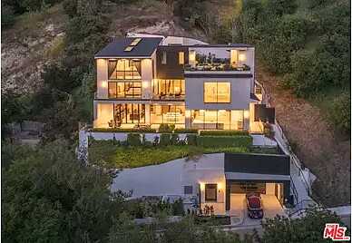 Dobinson S, Los Angeles, CA 90067