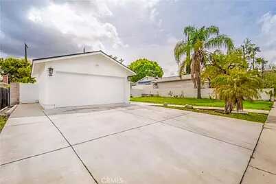 Fredonia Dr. To Skyhill Dr, Los Angeles, CA 90019