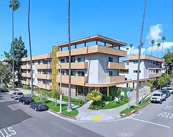 Latijera And Slauso, Los Angeles, CA 90020