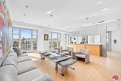 Melrose/Highlan, Los Angeles, CA 90024