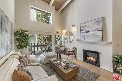 Melrose/Highlan, Los Angeles, CA 90049