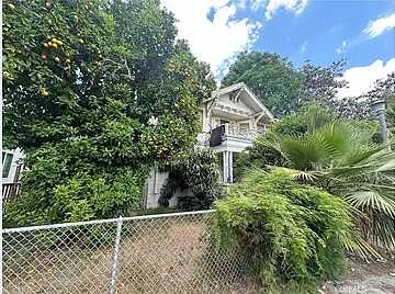 N. Avenue 5, Los Angeles, CA 90011