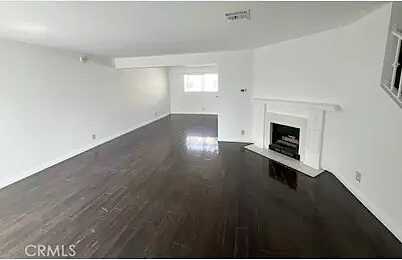 N. Avenue 5, Los Angeles, CA 91356