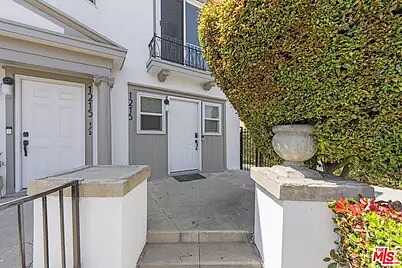 On Manitoba Street; Between Falmouth And Pershin, Los Angeles, CA 90019