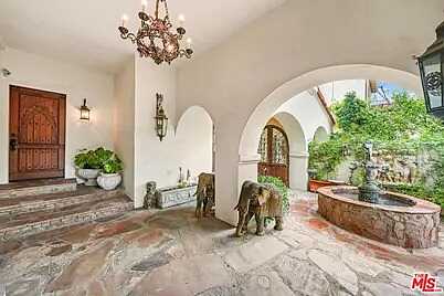 South Of Valley Vist, Los Angeles, CA 90024