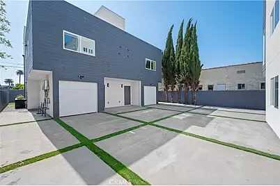 South Of Valley Vista West Of Coldwate, Los Angeles, CA 90016