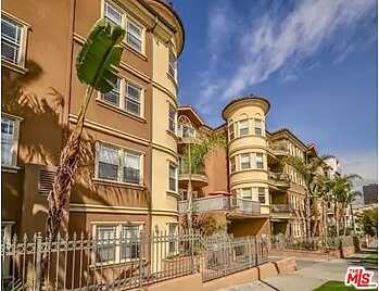 Stockbridge And Templeto, Los Angeles, CA 90006