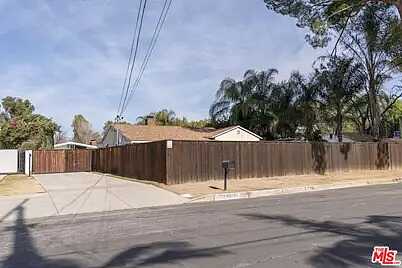 Tamp, Los Angeles, CA 90064
