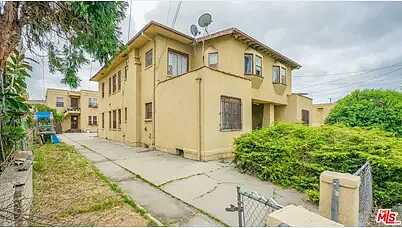 Vanowen/ Wilbu, Los Angeles, CA 90031