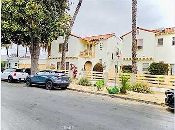 Viginia Ave And Wilton P, Los Angeles, CA 90016
