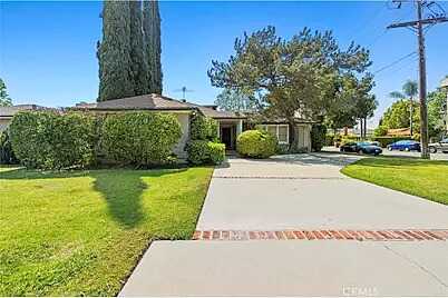 Viginia Ave And Wilton P, Los Angeles, CA 90062