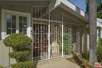 Woodlake And Valeri, Los Angeles, CA 90007