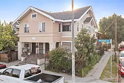 Woodlake And Valeri, Los Angeles, CA 90011