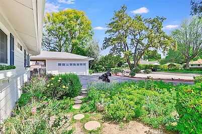 York Blv, Los Angeles, CA 90042