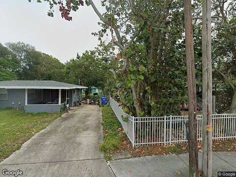 13Th, BRADENTON, FL 34205