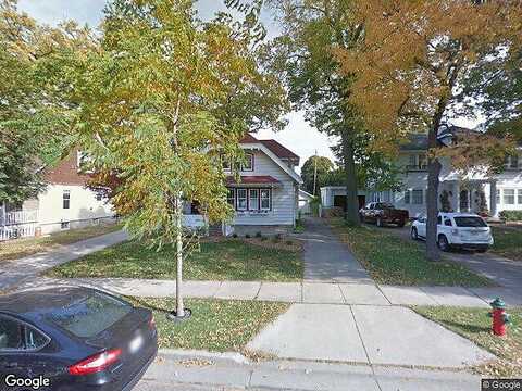 64Th, MILWAUKEE, WI 53213