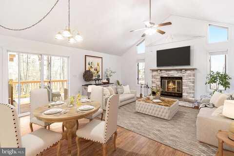 Fairmount, TOBYHANNA, PA 18466