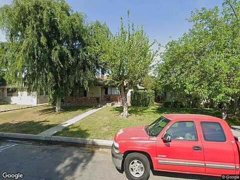 Pine, BAKERSFIELD, CA 93301