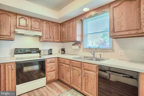 Lee Ann, ENOLA, PA 17025