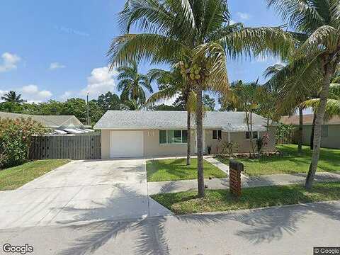 16Th, Lake Worth, FL 33460