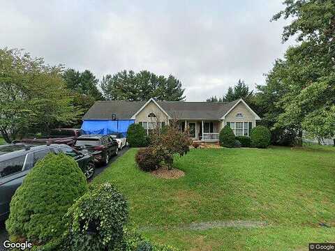 Arrowhead, STUARTS DRAFT, VA 24477