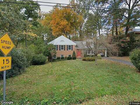 Earnestine, MC LEAN, VA 22101