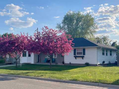 4Th, MONTGOMERY, MN 56069