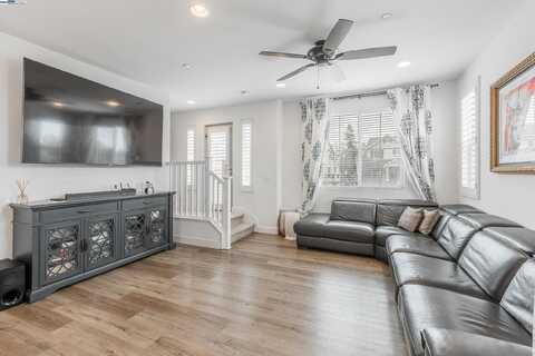 Patcham, LIVERMORE, CA 94550