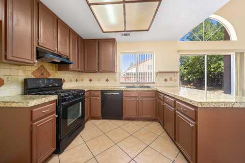 Norberry, LANCASTER, CA 93535