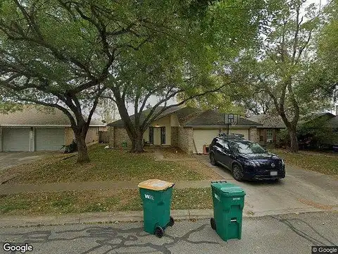 Forest Bow, LIVE OAK, TX 78233