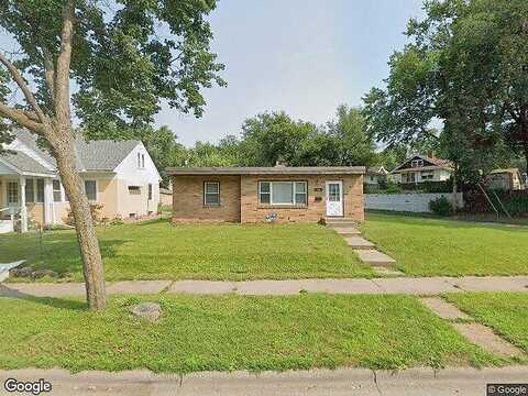 4Th, SAINT PAUL, MN 55106