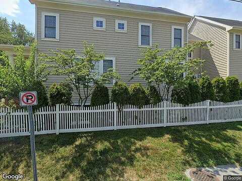Maple, FALLS CHURCH, VA 22041