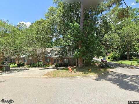 Tina, TALLAHASSEE, FL 32301