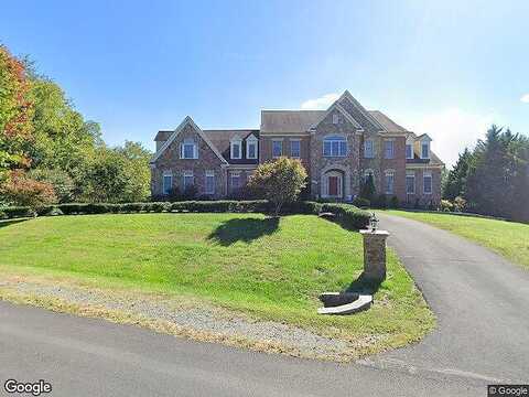 Hessick, GREAT FALLS, VA 22066