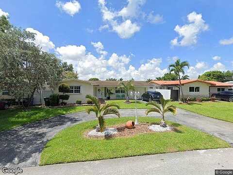 11Th, PEMBROKE PINES, FL 33024