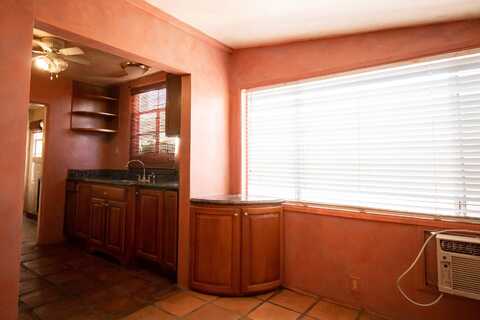 Avenida Navarro, LA QUINTA, CA 92253