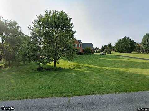 Scarlet, DALEVILLE, VA 24083