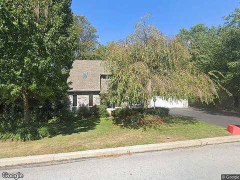 Wade, LITITZ, PA 17543