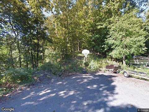 Carina, CORAOPOLIS, PA 15108