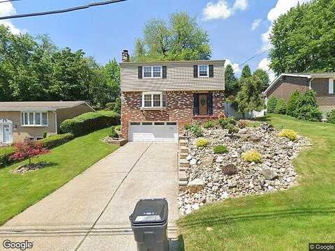 Foxcroft, PITTSBURGH, PA 15220