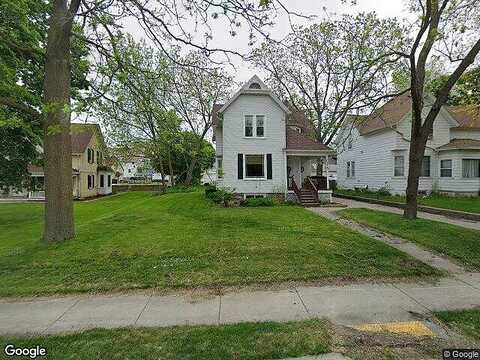Washington, WEST BEND, WI 53095